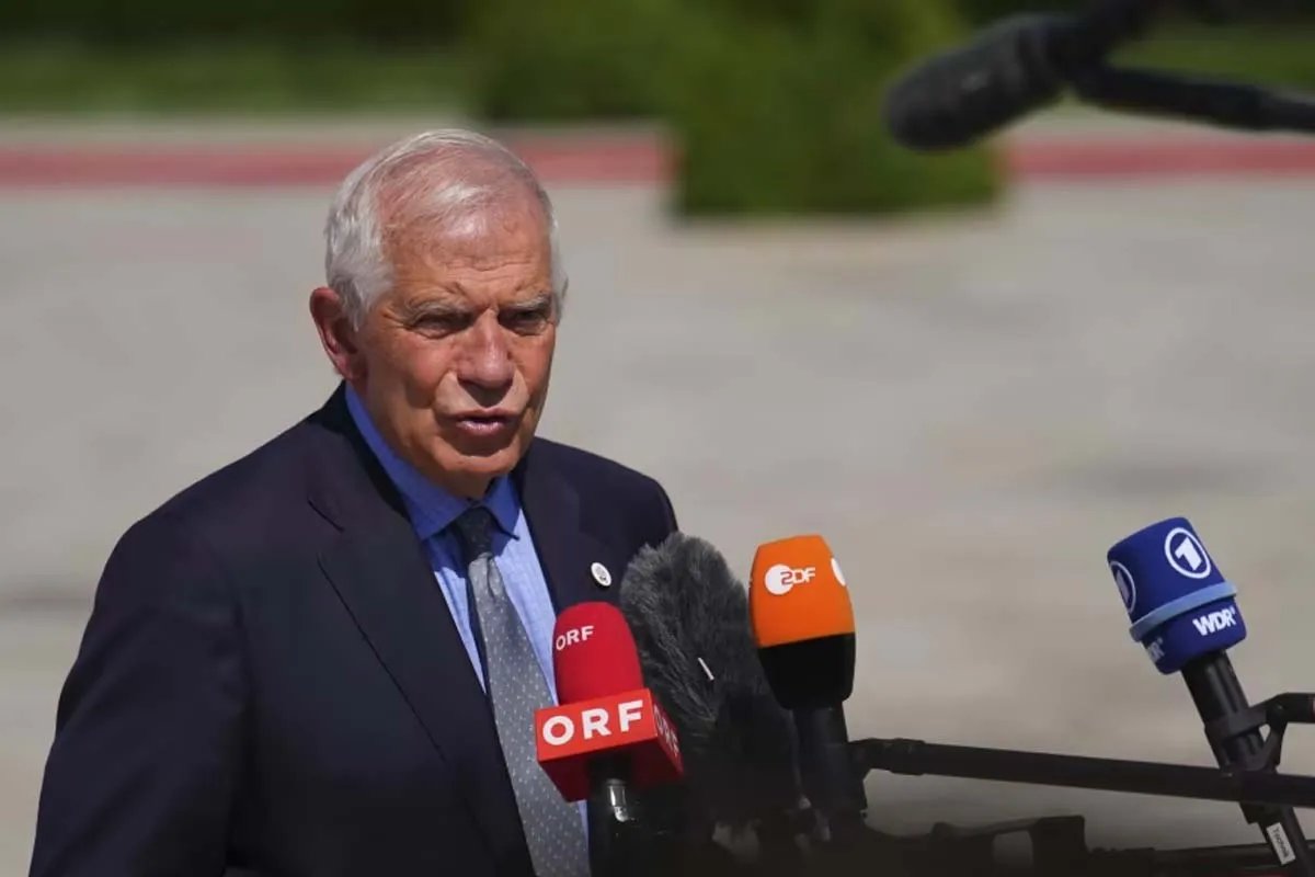 Жозеп Боррель  Жозеп Боррель