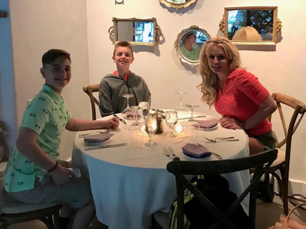 Брітні Спірс із синами