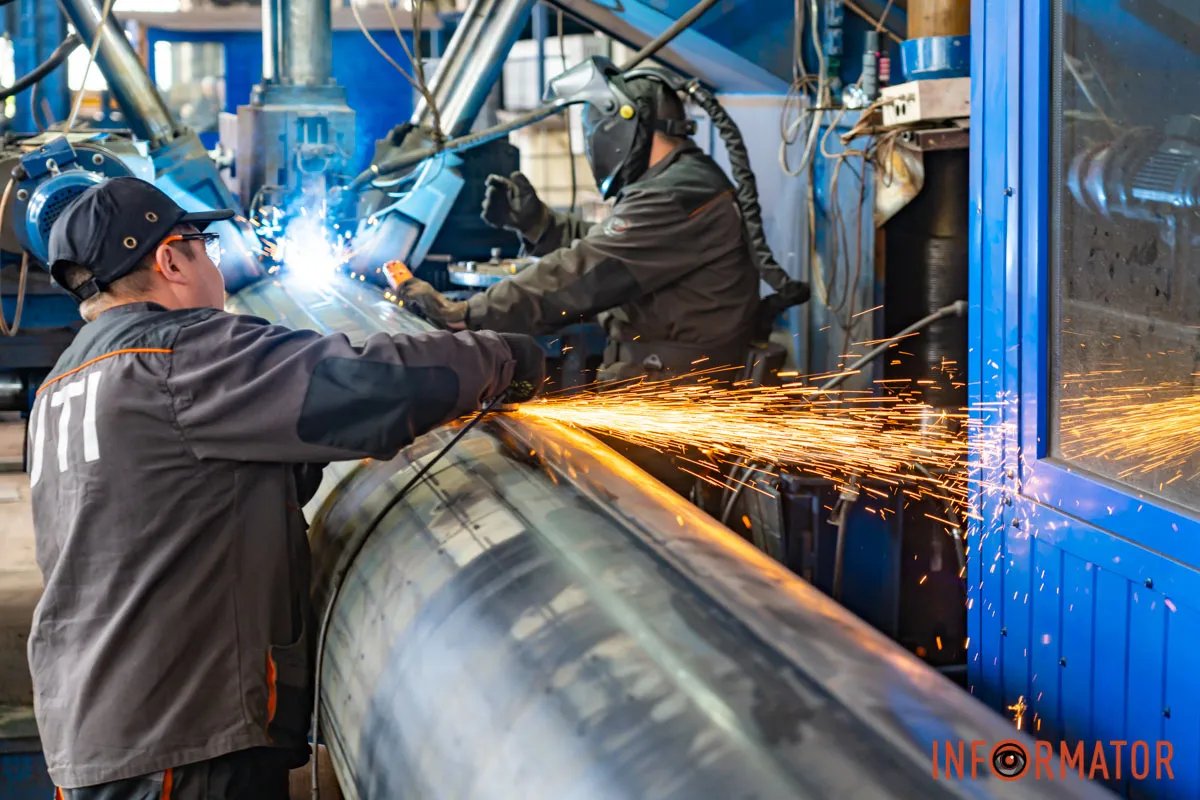 Лінія НВП “Укртрубоізол” включає в себе повну технологію виробництва труб, зокрема, експандування