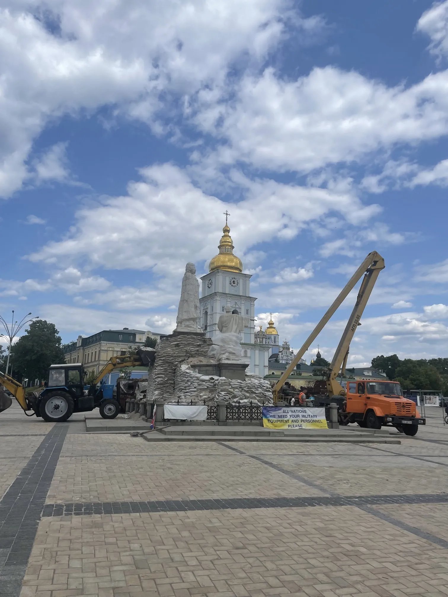 Памʼятник Ользі