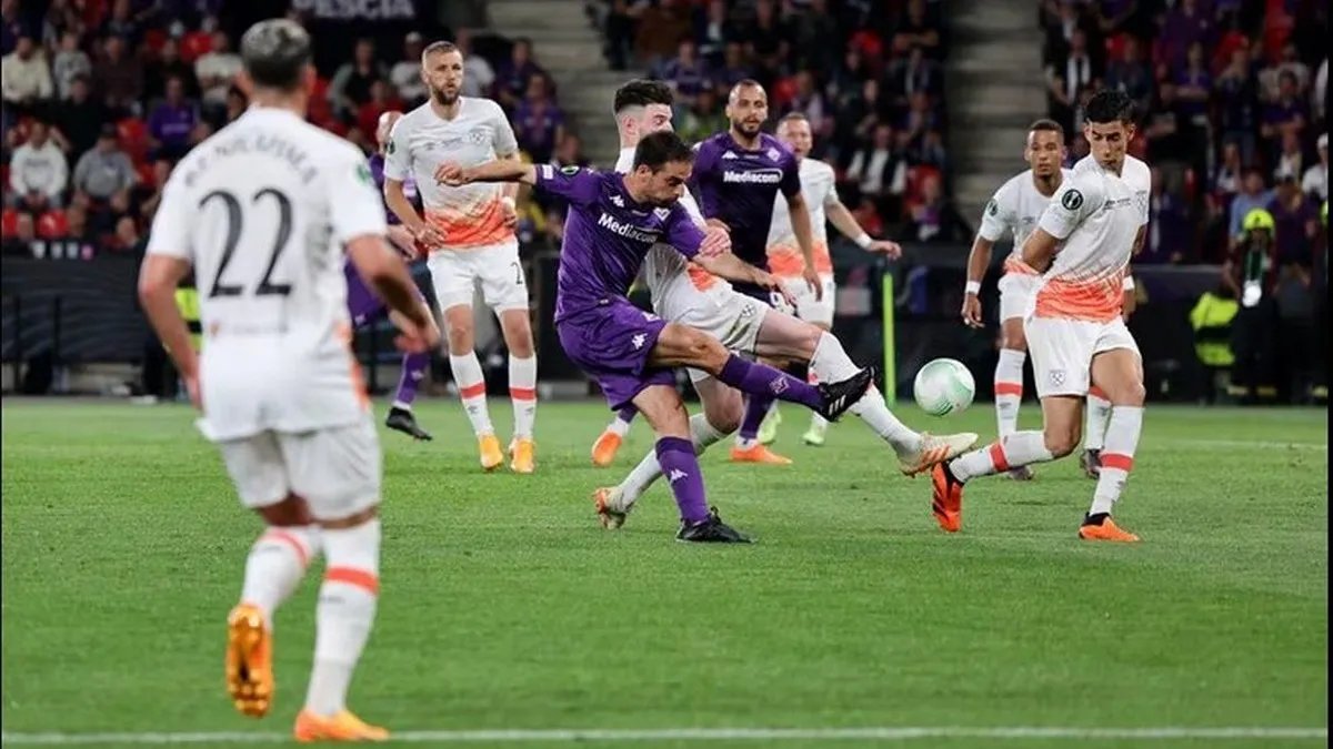 Атака "Фіорентини" (Фото: УЄФА)