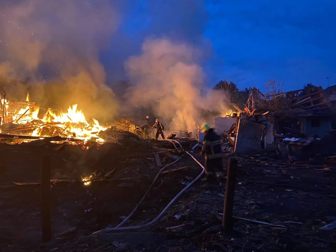 На місці прильоту на Житомирщині працювали рятувальники