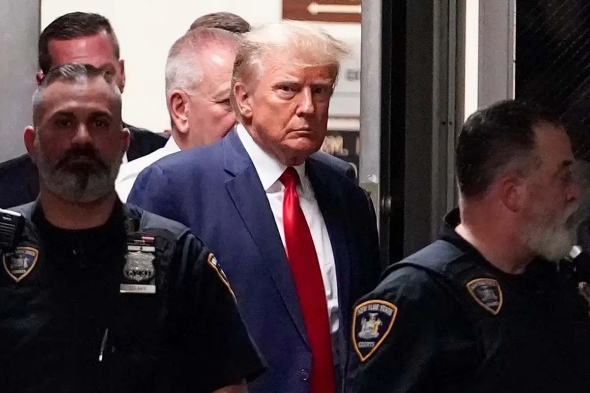 Трамп у суді Трамп у суді