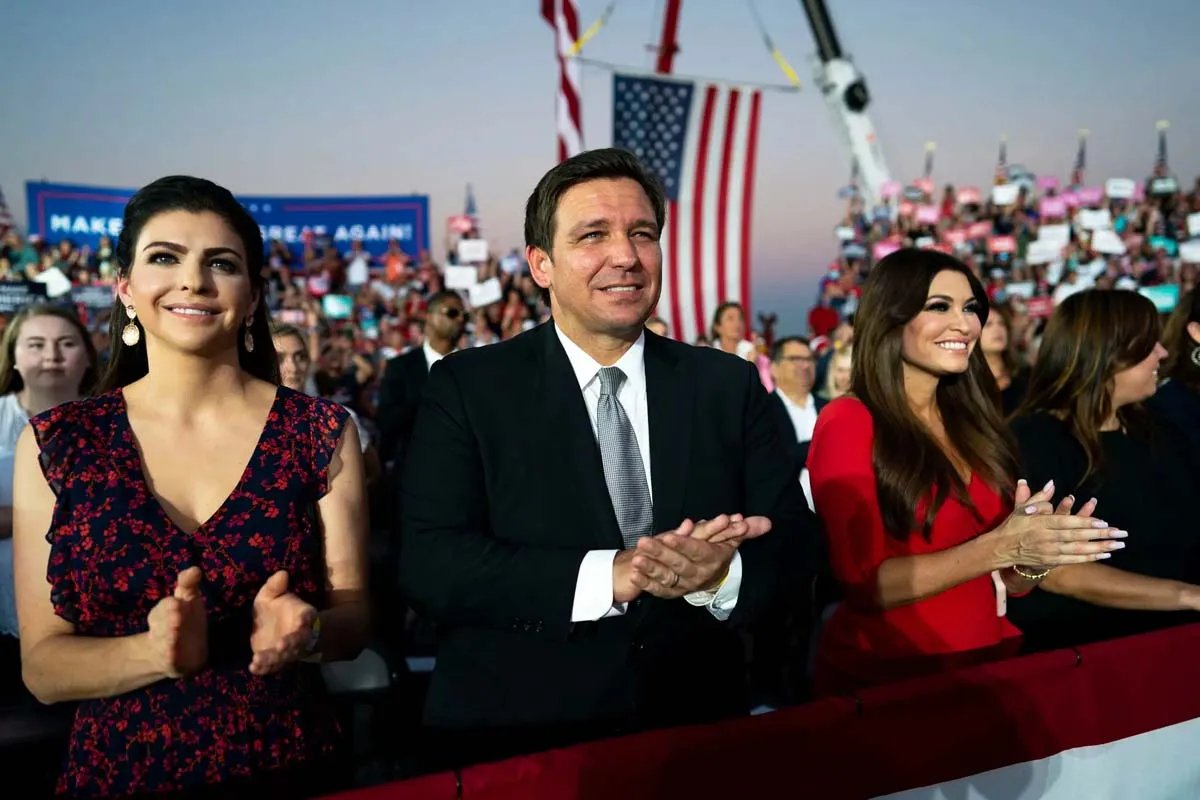 Рон Десантіс Рон Десантіс