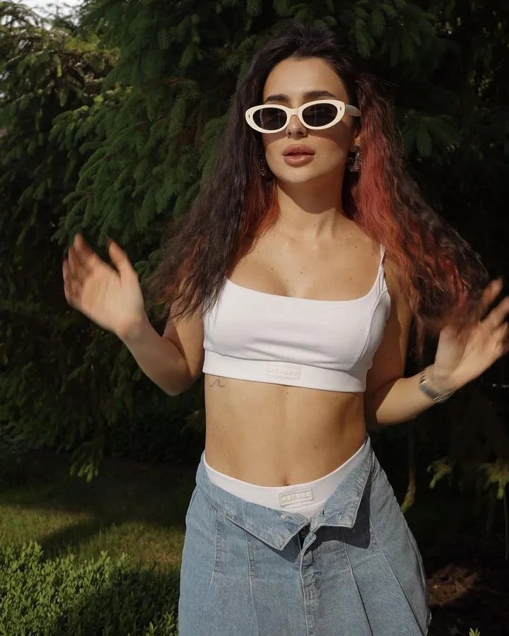 Я дуже тактильна та емоційна