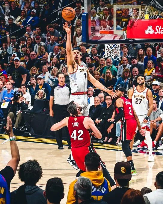 Атака "Денвера" (Фото: twitter)