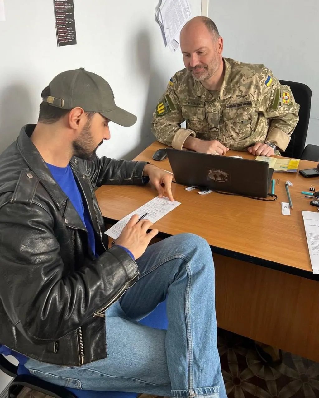 Козловський підписав всі необхідні документи та готовий вступили до лав ЗСУ