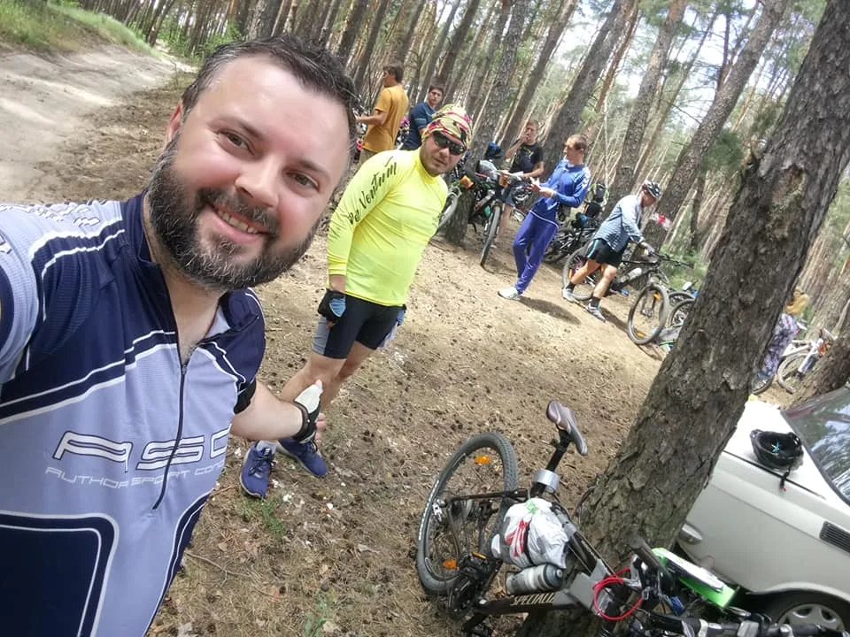 Володимир Колісніченко популяризатор велоруху Володимир Колісніченко популяризатор велоруху