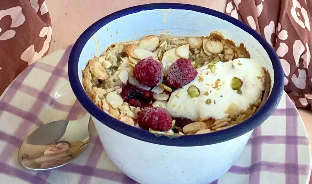 Запечена вівсянка з малиною Запечена вівсянка з малиною