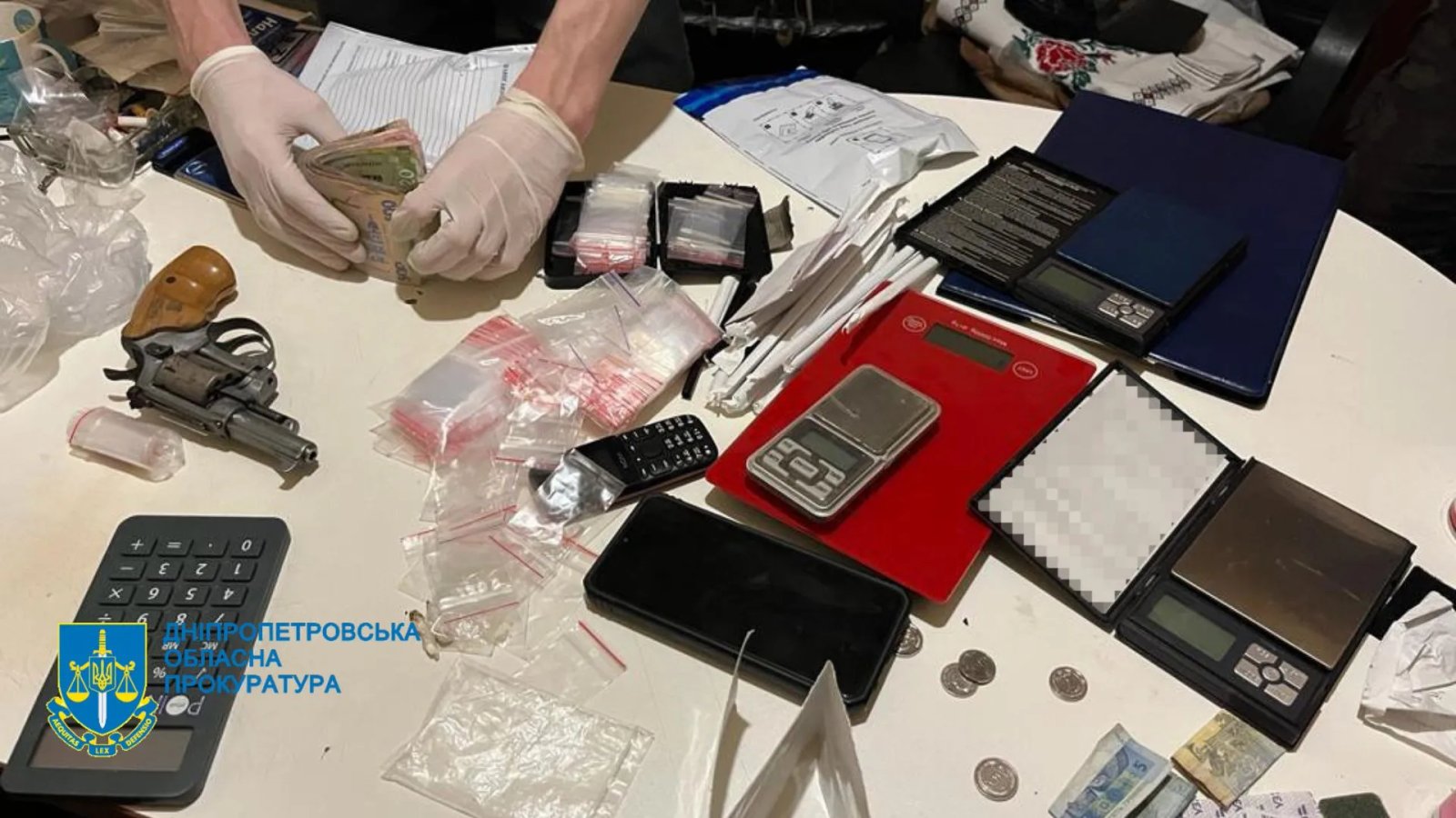 За даними слідства, організував злочинне угруповання начальник сектору Дніпровського управління поліції області За даними слідства, організував злочинне угруповання начальник сектору Дніпровського управління поліції області