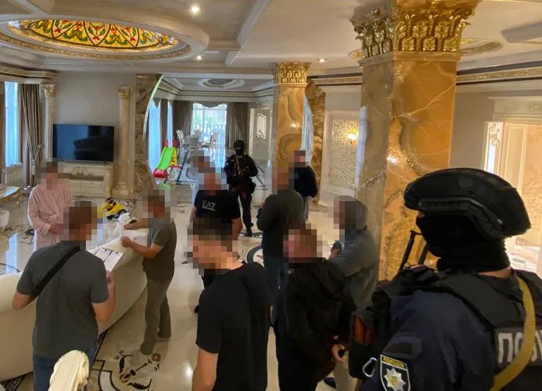 За даними слідства, організували нелегальний бізнес двоє братів з міста Дніпро За даними слідства, організували нелегальний бізнес двоє братів з міста Дніпро