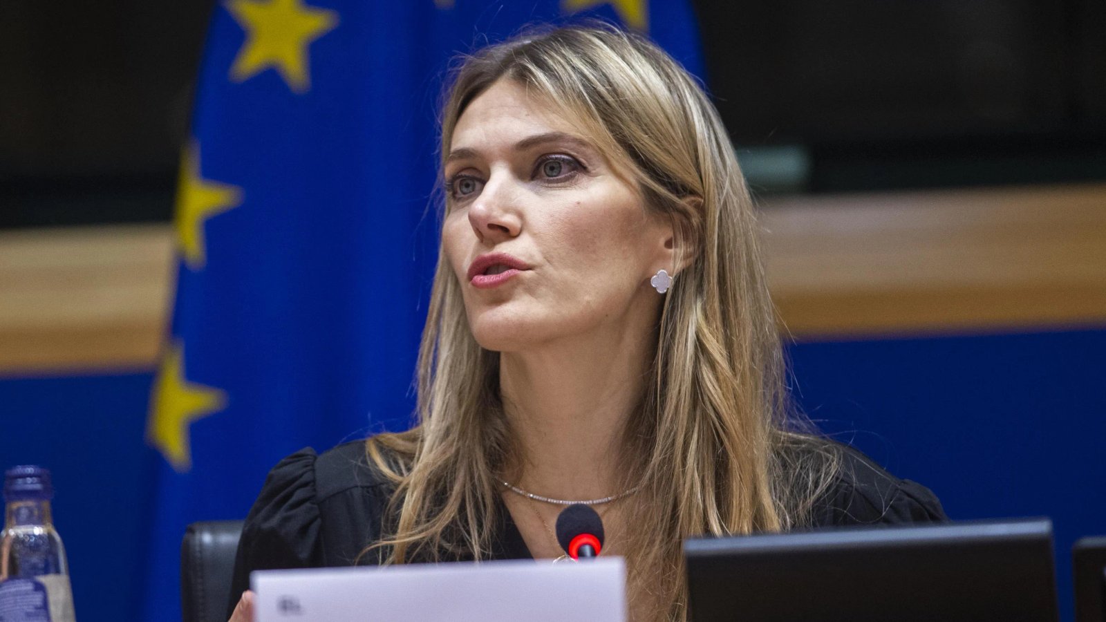 Ева Кайли Ева Кайли