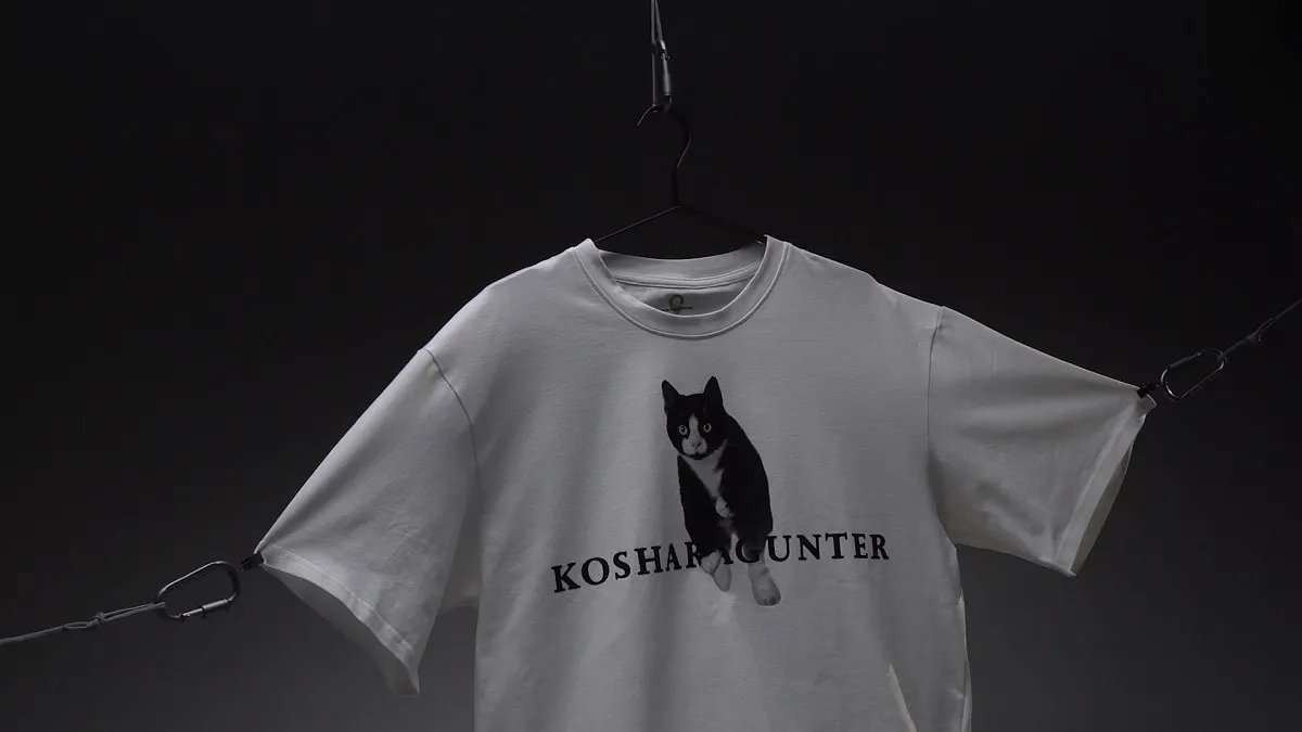 Обличчям футболки KOSHARA GUNTER став кіт Буданова Обличчям футболки KOSHARA GUNTER став кіт Буданова