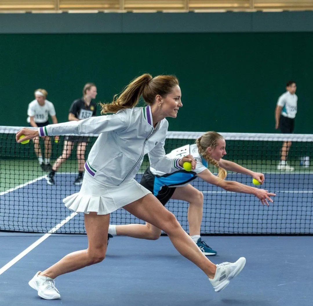 Принцеса вправно подавала м'ячики. Фото Інстаграм принцеси Уельскої