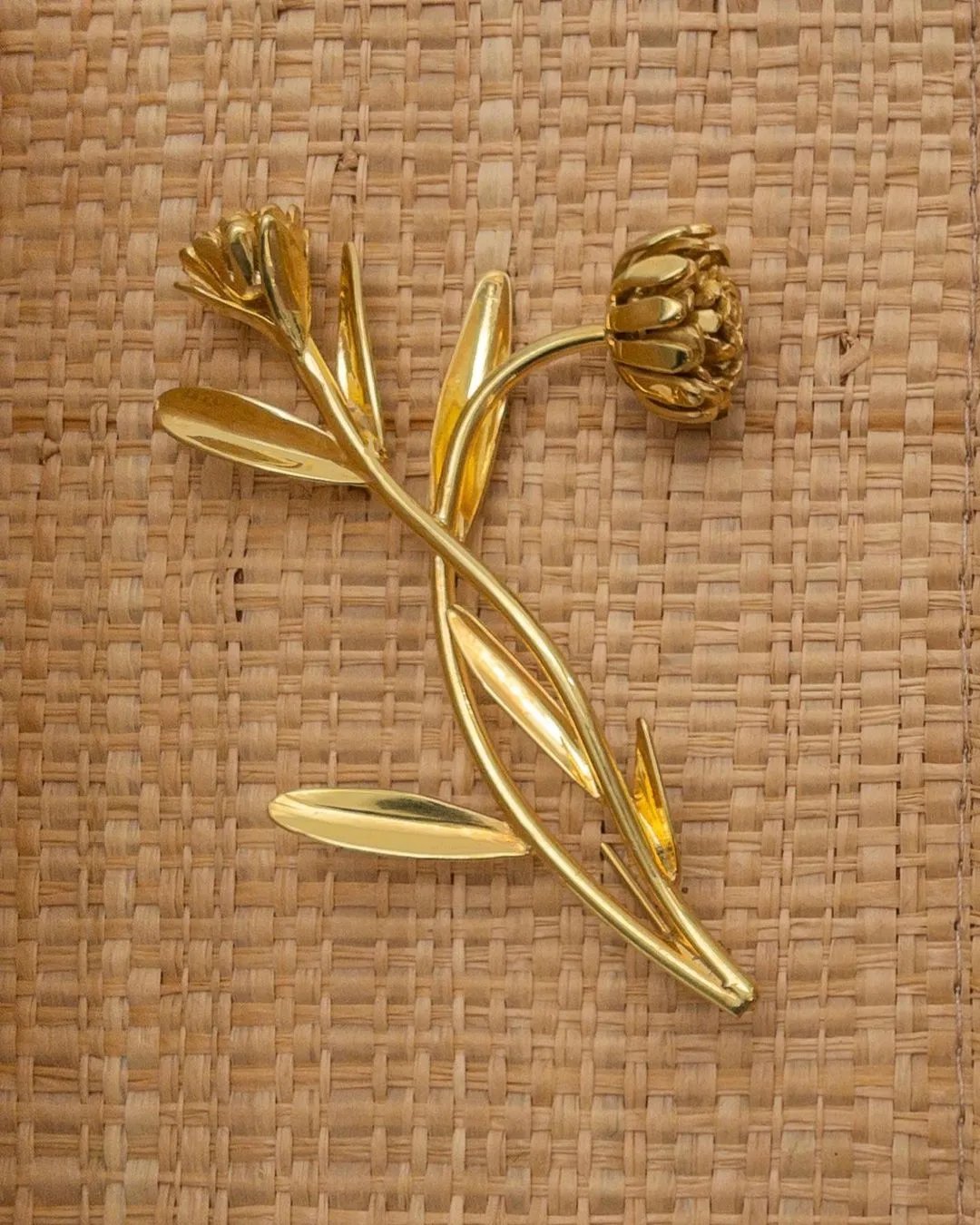 Золота брошка "Полин, Євшан-зілля"