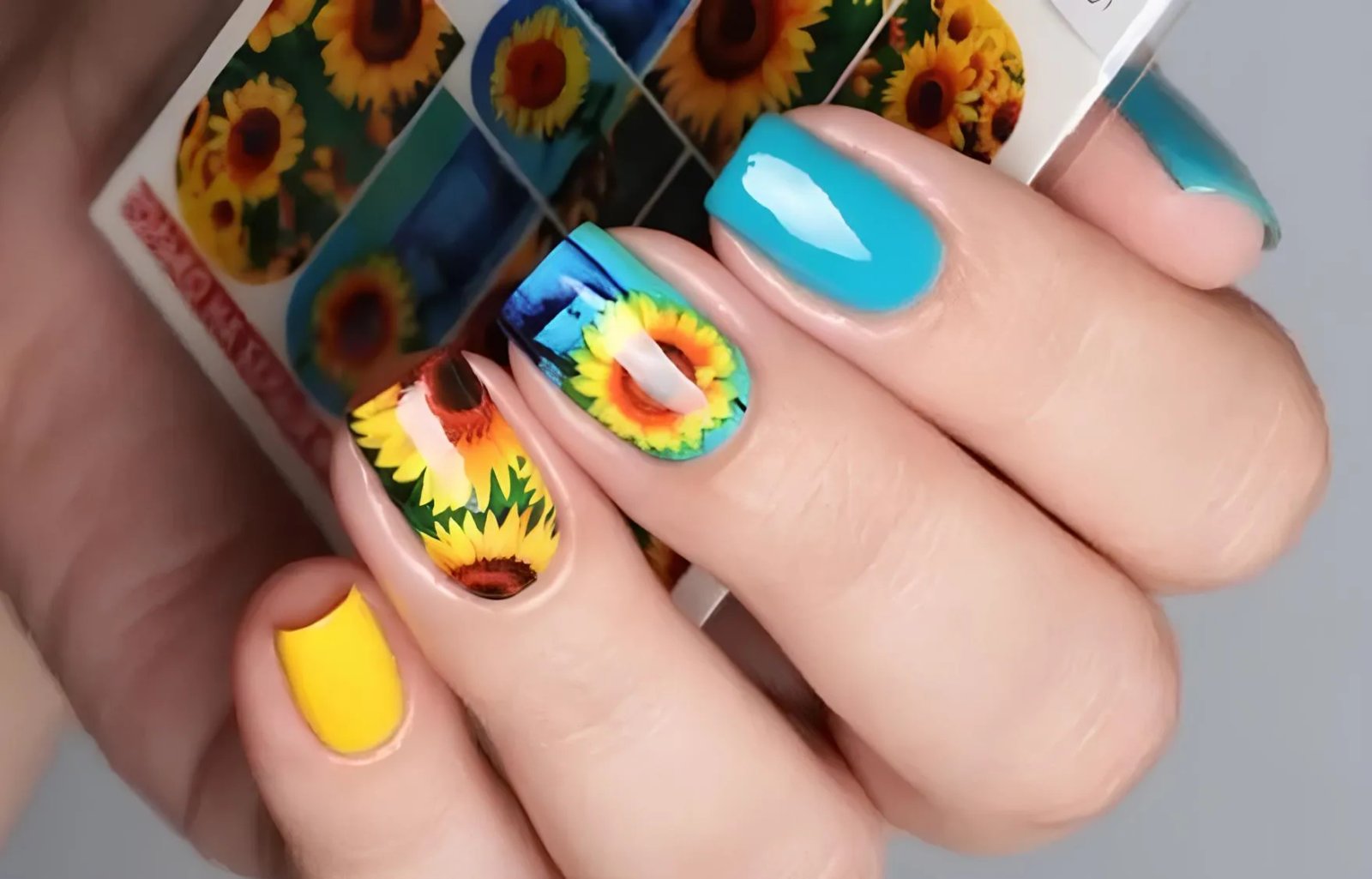 Українські символи й мотиви в манікюрі