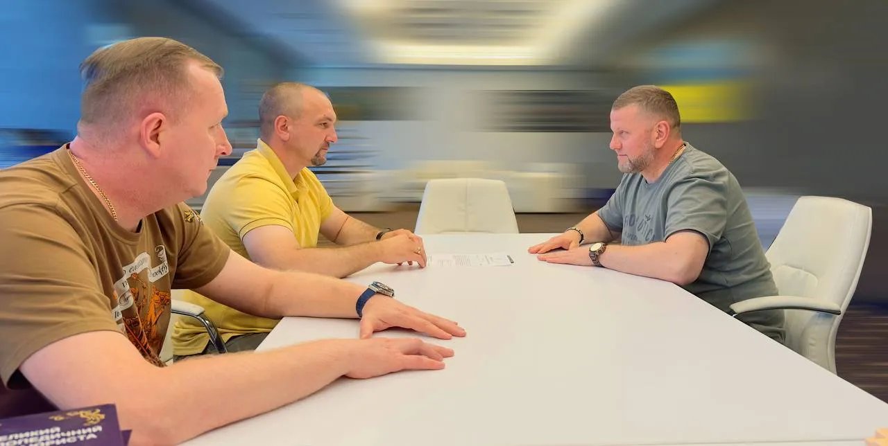 Залужний і Охріменко Залужний і Охріменко