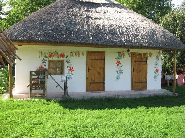 Зелена садиба у Великих Сорочинцях Полтавської області Зелена садиба у Великих Сорочинцях Полтавської області