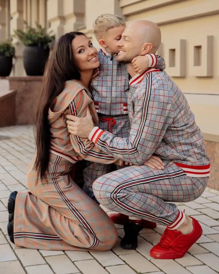 Влад Яма с семьей