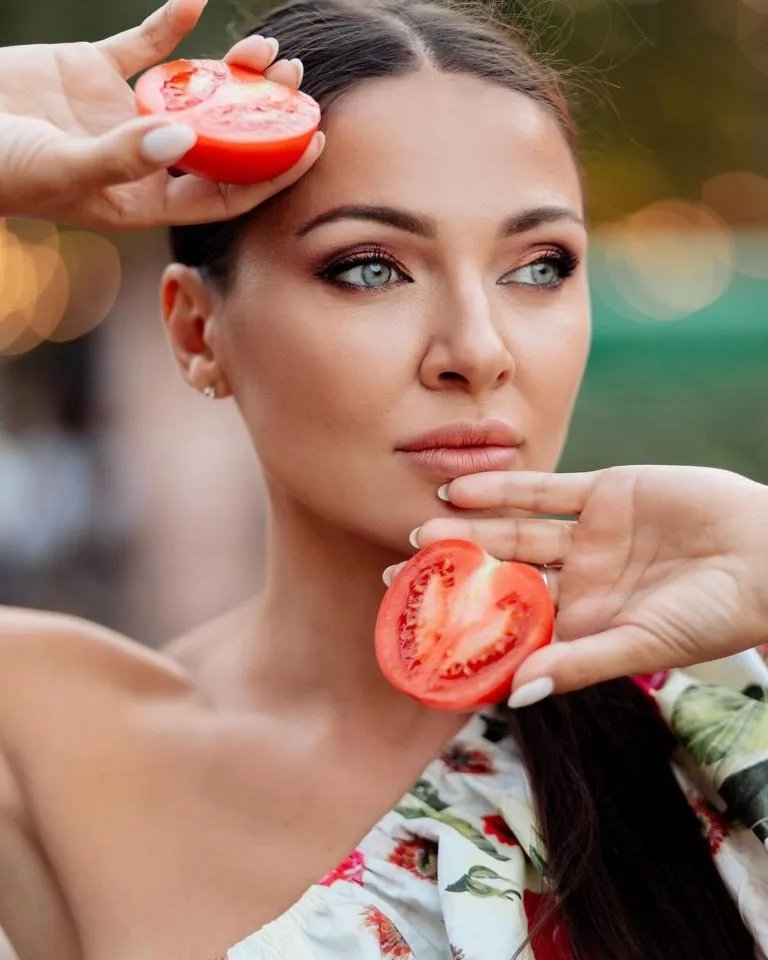 Лилия Яма готовит для семьи полезные блюда