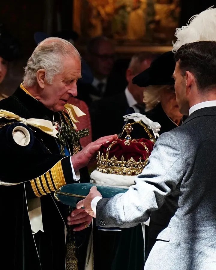 Чарльз III на другій коронації