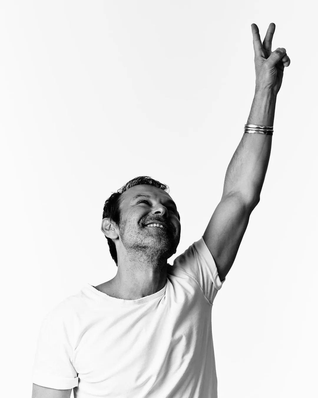 Недаром бытует легенда, что киль от вампиров - должно быть СЕРЕБРЯНЫМ: это же касается и энергетических урдалак 