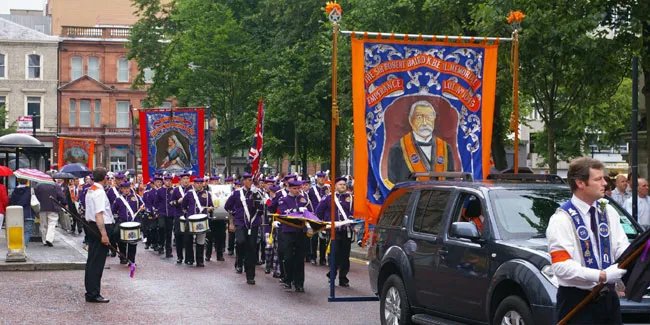 Дванадцяте або День оранжистів