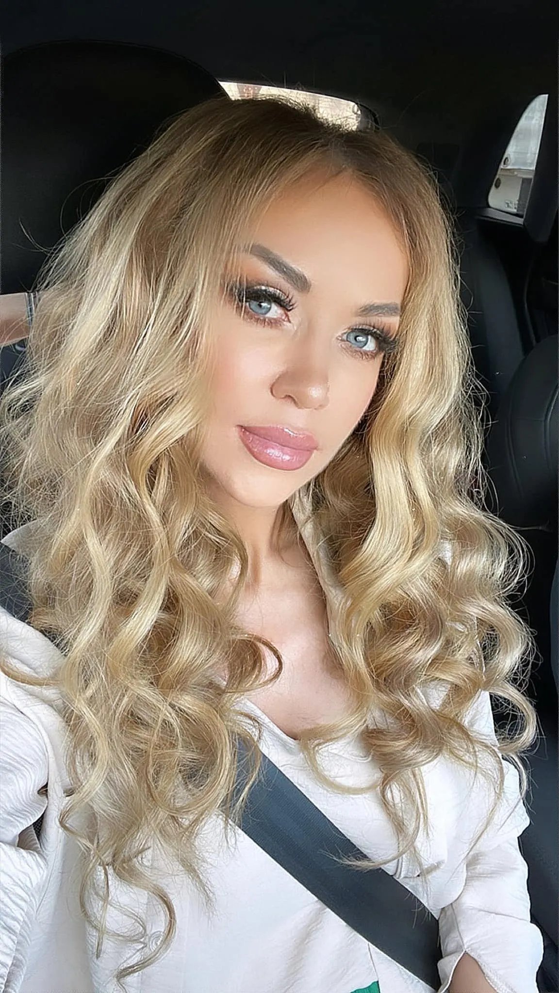 Наталія по дорозі на зйомки дала ексклюзивний коментар Інформатору-Україна. 