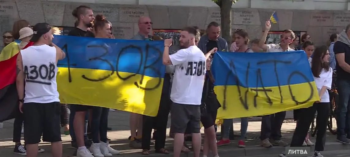 Украинские мужчины за границей Украинские мужчины за границей