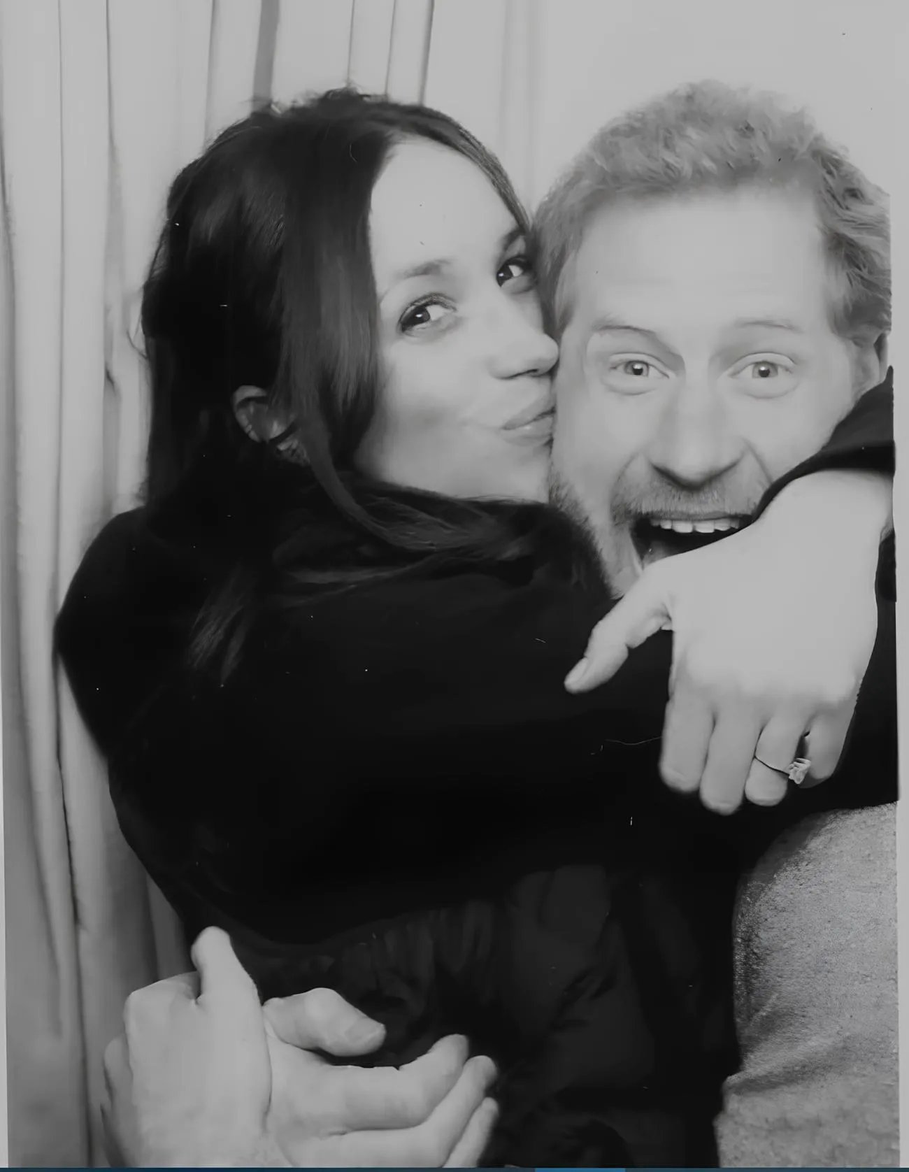 А в жизни пара - непринужденная и веселая