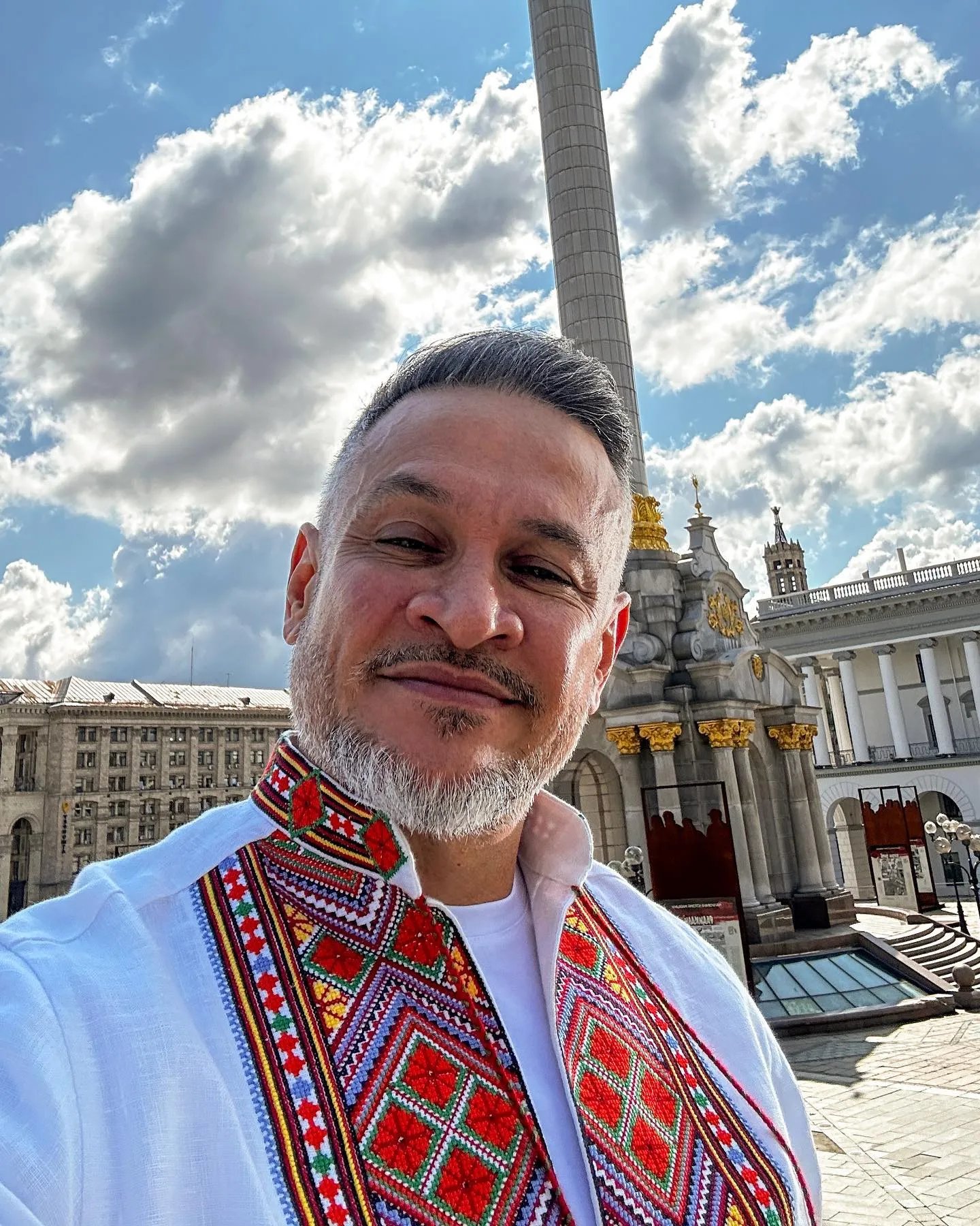 Ектор Хіменес-Браво