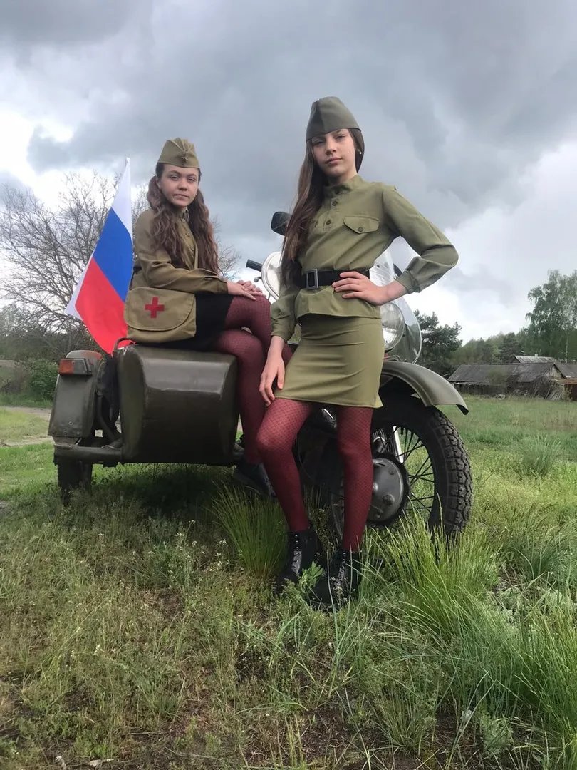 Сестри на 9 травня