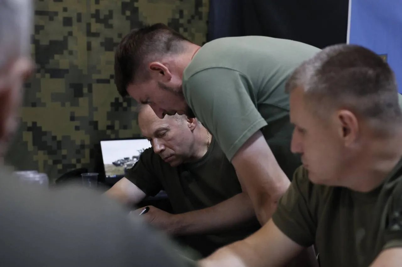 Враг с целью остановить ВСУ опрокидывает дополнительные силы в двух направлениях: где именно продолжаются тяжелые бои 2