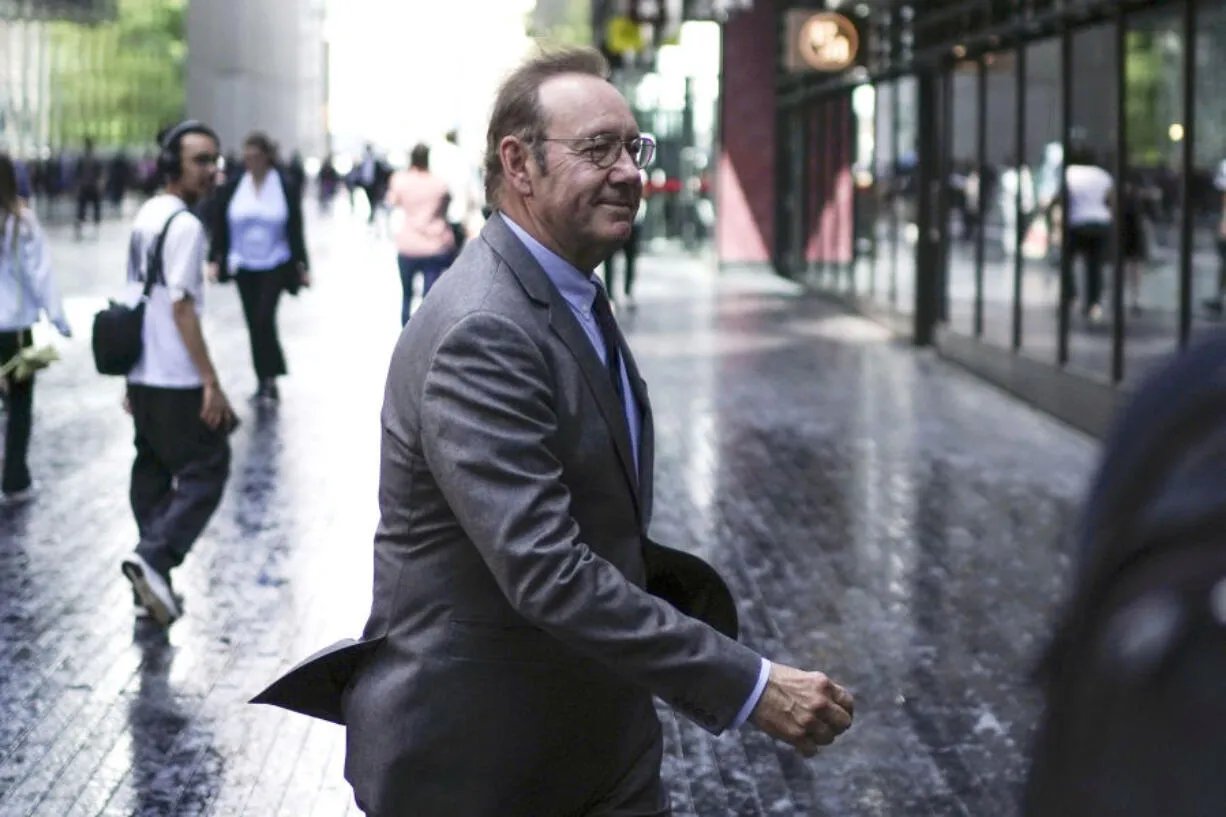 Актер возвращается в профессию