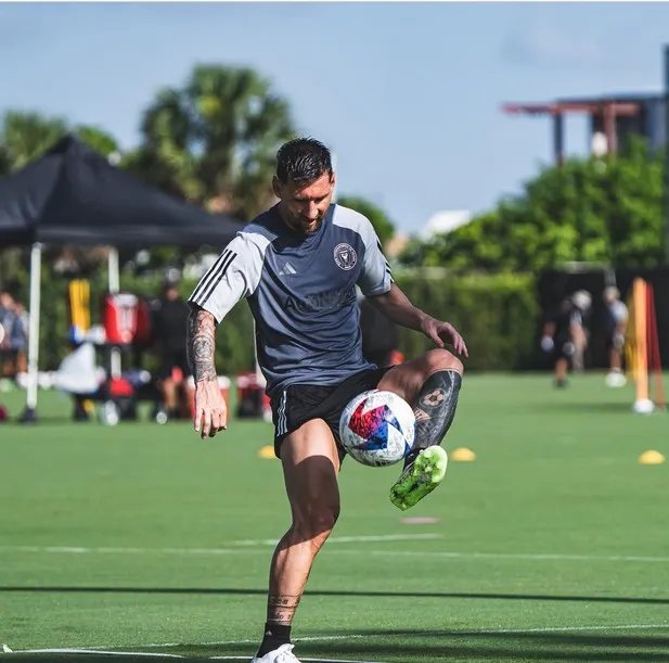 Робота з м’ячем