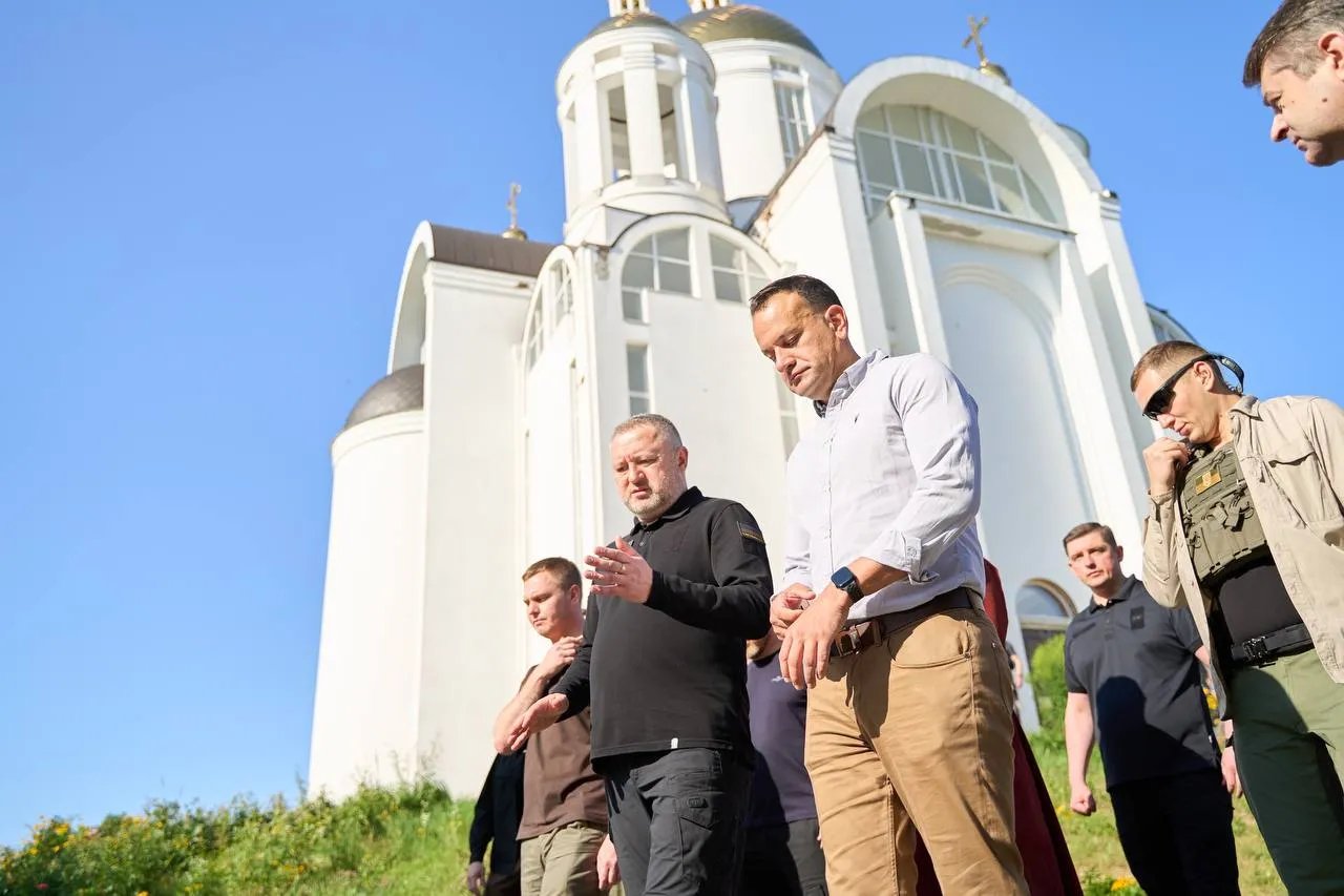 Лео Варадкар посетил Бучу. Фото: t.me/pgo_gov_ua