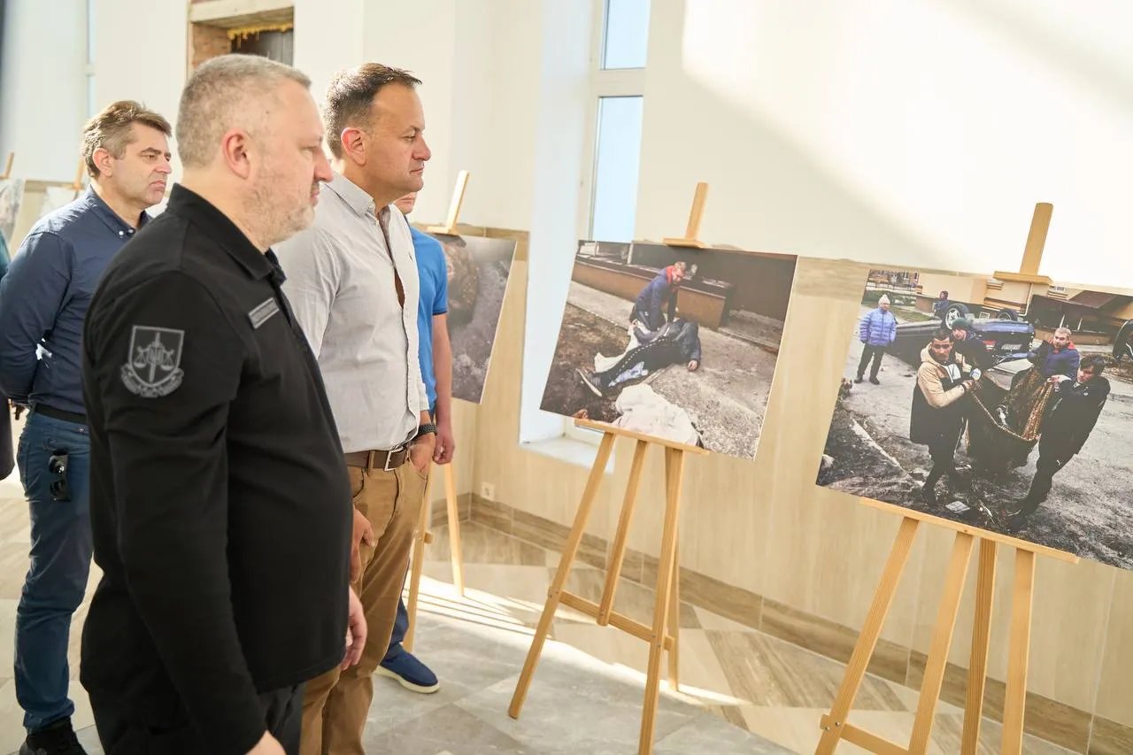 Лео Варадкар посетил Бучу. Фото: t.me/pgo_gov_ua