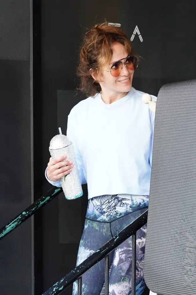 З нерозлучною склянкою