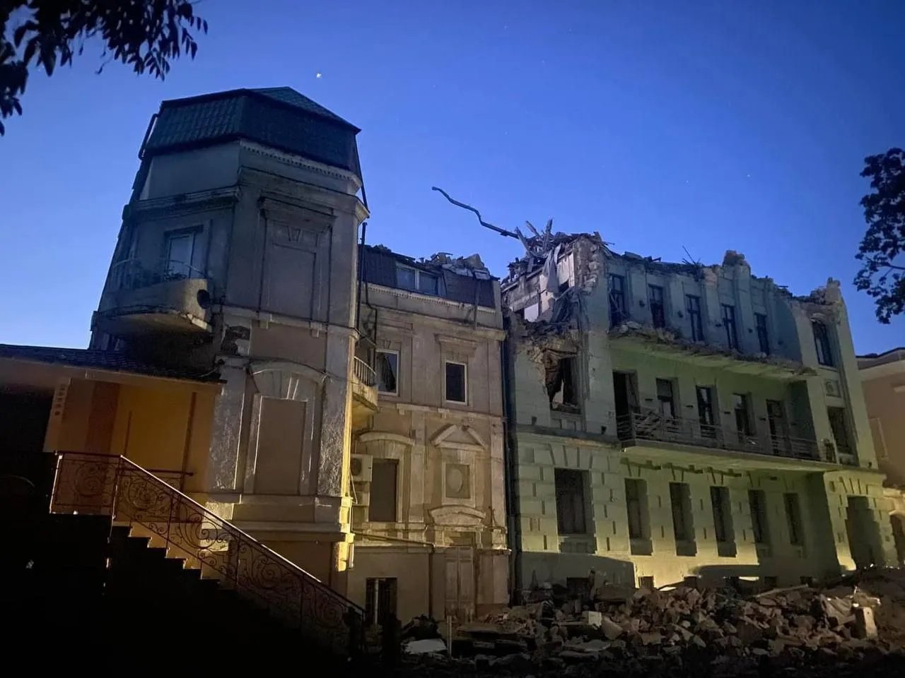 Росіяни били по будинкам, храмам та пам'яткам