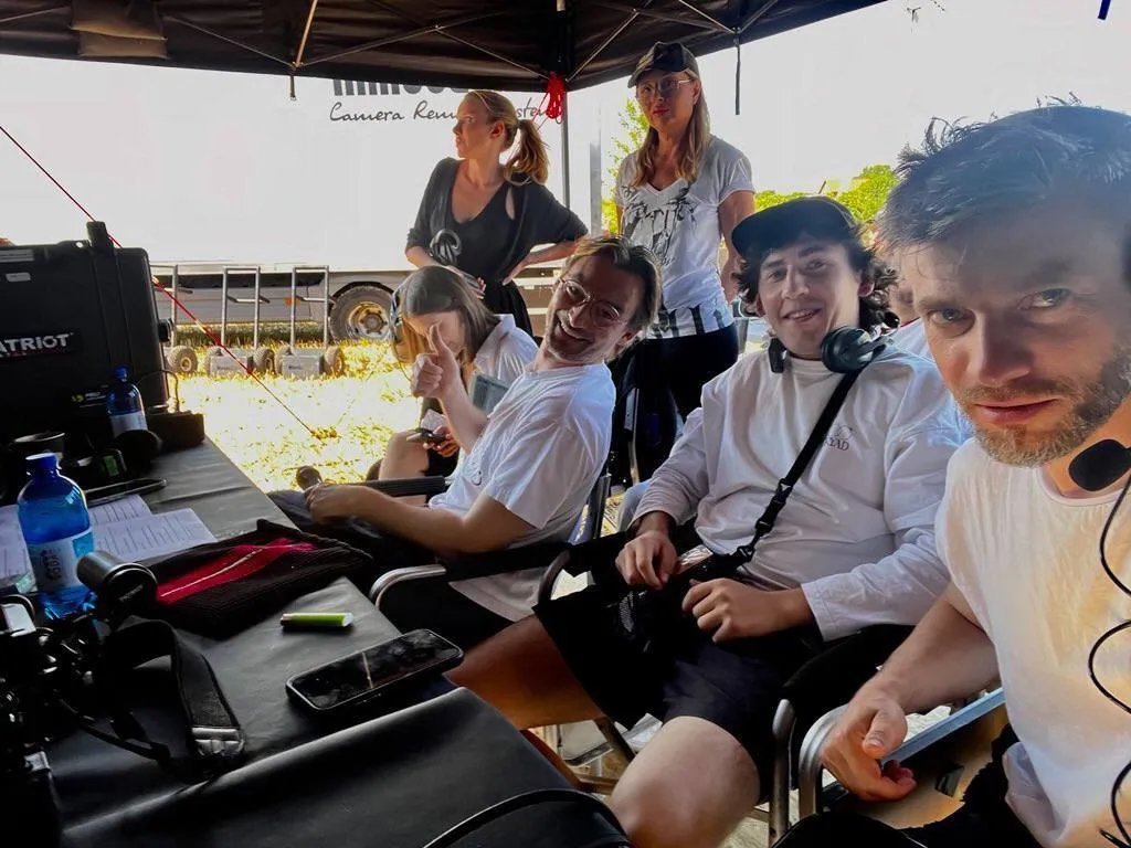 Знімальна група нового кліпу Олі Полякової