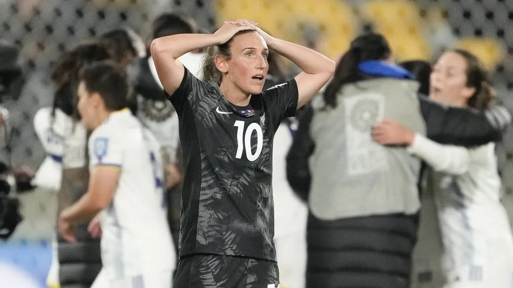 Новая Зеландия вписывает свое имя в историю турнира