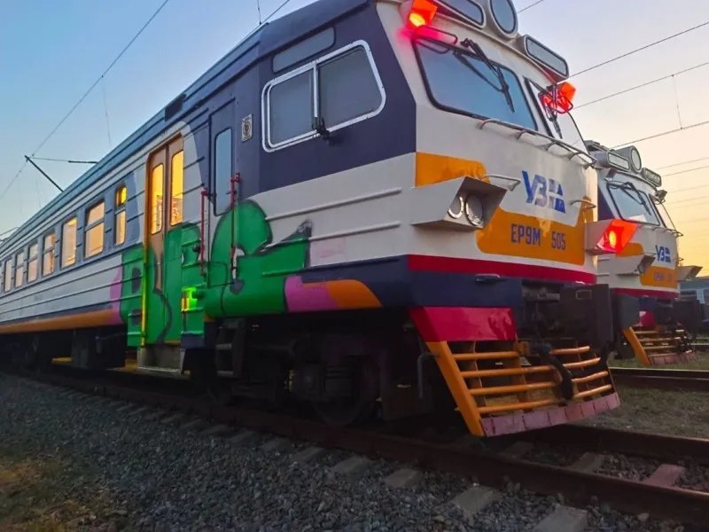 раскрашенный вагон раскрашенный вагон