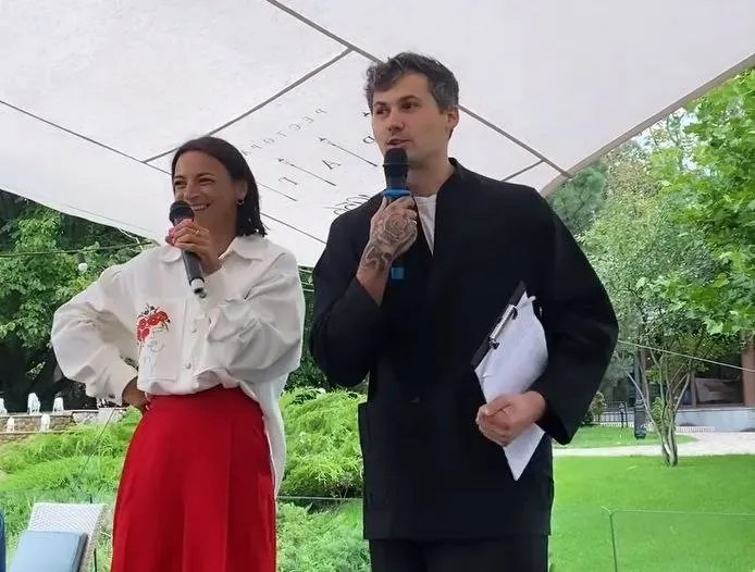 Илона Гвоздева и Евгений Кот зажгли всех своим позитивом и танцами.