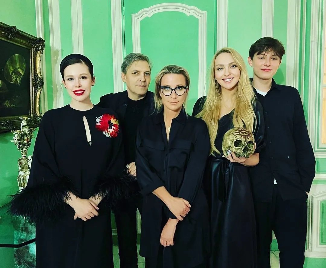 Оля Полякова, так называемые "иноагенты" Ника Белоцерковская, Александр Невзоров и украинская фотография Соня Плакидюк