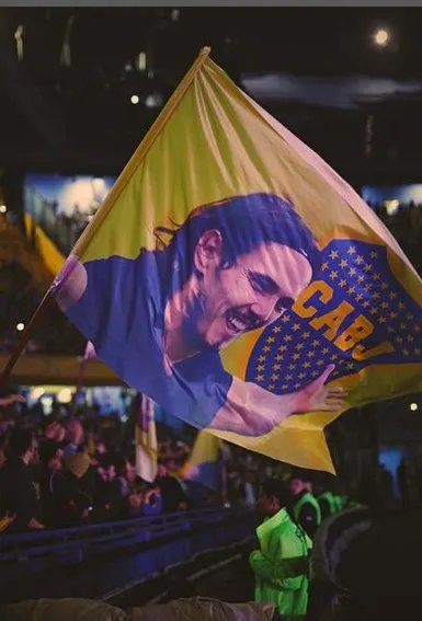 Болельщики горячо встретили игрока