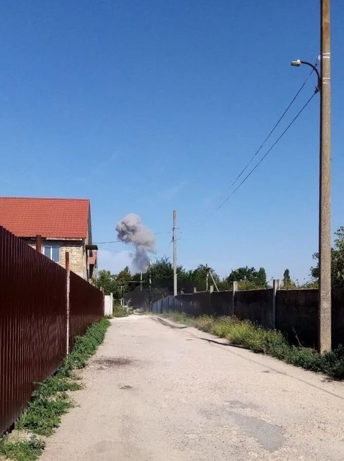 Столб дыма после "хлопка" в Гвардейском