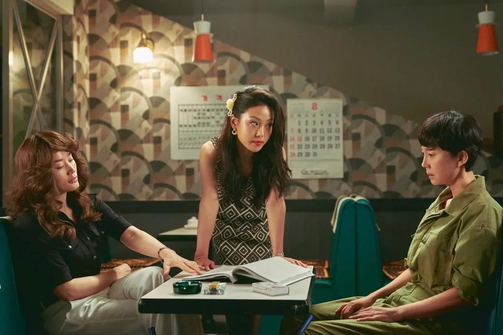 Корейський фільм "Контрабандистки"