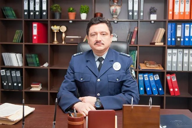 "Я такий в образі - мусор, оцей причухан...".