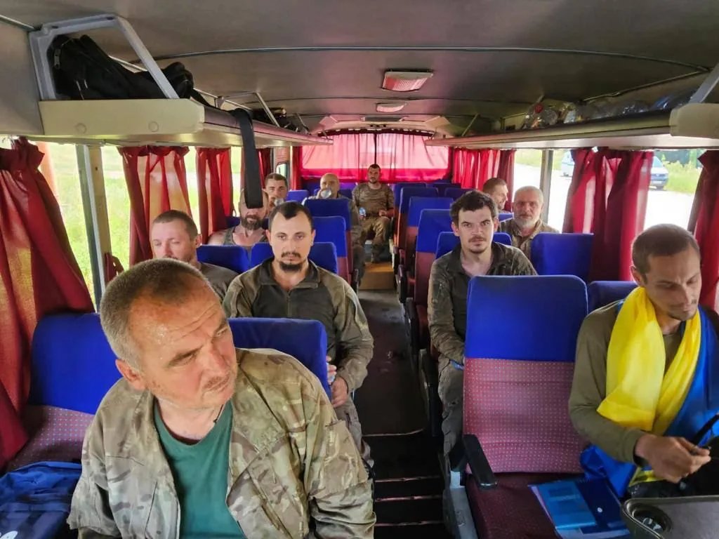 Українські воїни, яких вернули з полону 7 серпня