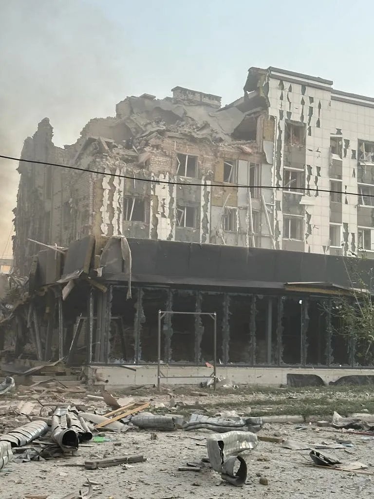 Наслідки російського удару по Покровську